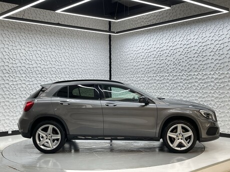 Mercedes-Benz GLA GLA 220 D 4MATIC AMG LINE PREMIUM 8