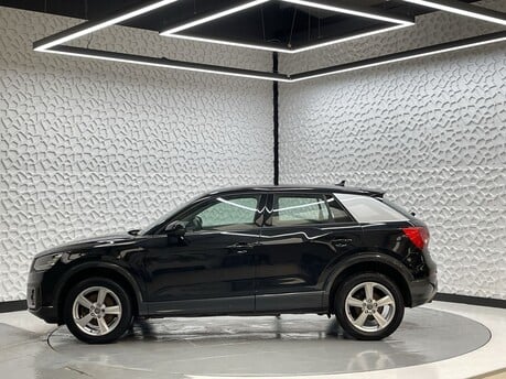 Audi Q2 TFSI SPORT 4