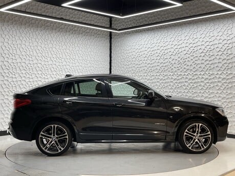 BMW X4 XDRIVE30D M SPORT 8