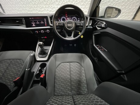 Audi A1 SPORTBACK TFSI SPORT 13