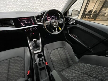 Audi A1 SPORTBACK TFSI SPORT 14