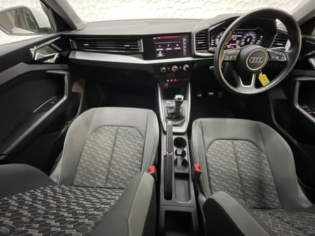 Audi A1 SPORTBACK TFSI SPORT 16