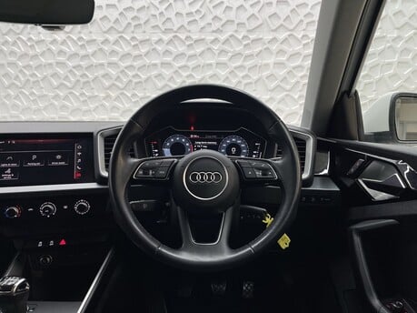 Audi A1 SPORTBACK TFSI SPORT 18