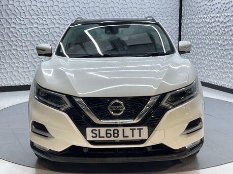 Nissan Qashqai TEKNA DIG-T 2