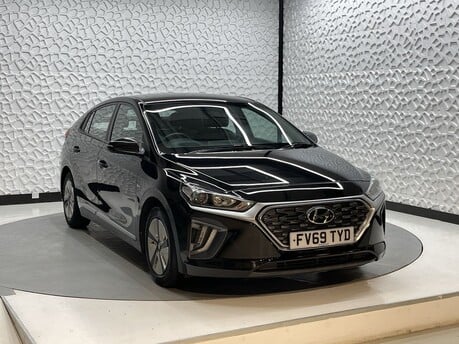 Hyundai IONIQ SE CONNECT MHEV