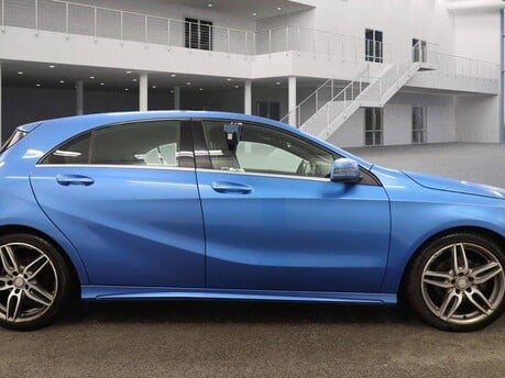 Mercedes-Benz A Class A 180 D AMG LINE 8