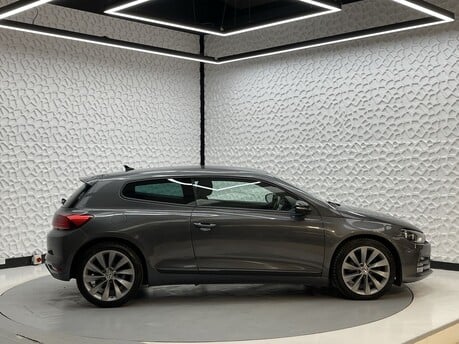 Volkswagen Scirocco GT TSI BLUEMOTION TECHNOLOGY DSG 8