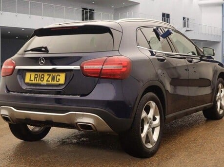 Mercedes-Benz GLA GLA 200 D SPORT PREMIUM PLUS 10