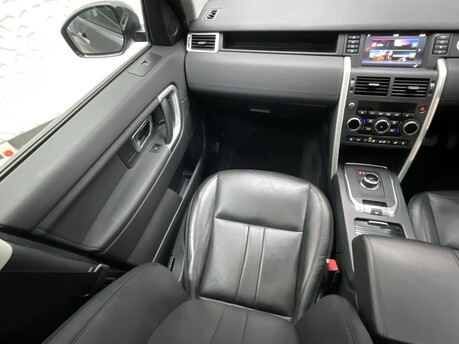 Land Rover Discovery Sport TD4 HSE 15