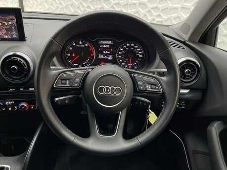 Audi A3 TFSI SPORT 18