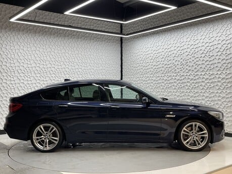 BMW 5 Series 520D M SPORT GRAN TURISMO 8