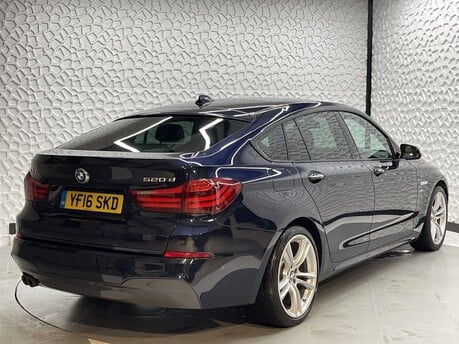 BMW 5 Series 520D M SPORT GRAN TURISMO 7