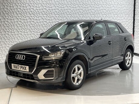 Audi Q2 TFSI SE 3