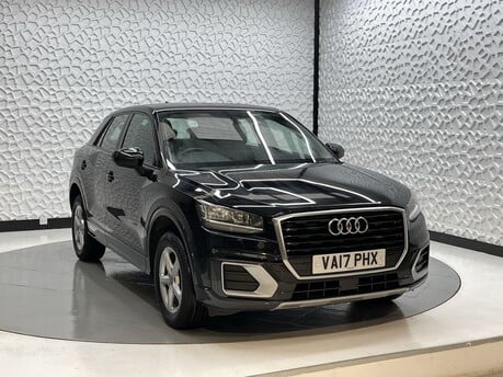 Audi Q2 TFSI SE 1