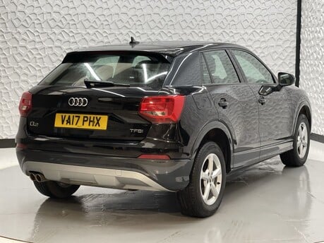 Audi Q2 TFSI SE 7