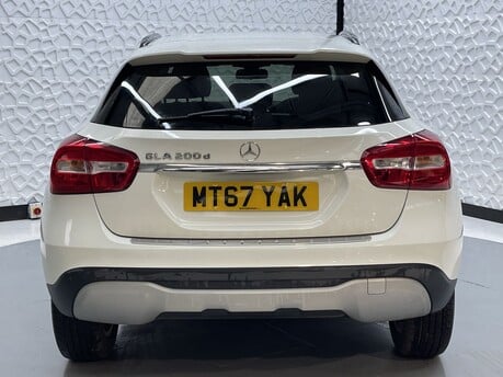 Mercedes-Benz GLA GLA 200 D SE 6