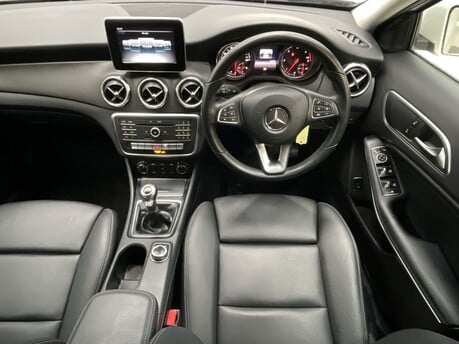 Mercedes-Benz GLA GLA 200 D SE 13