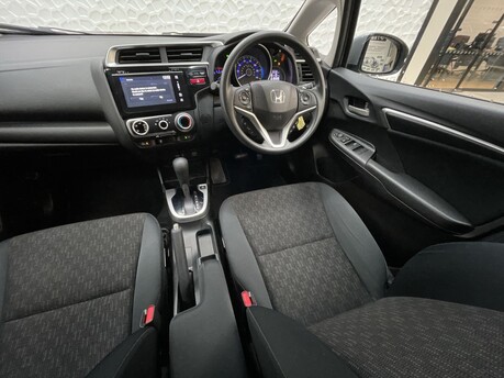 Honda Jazz I-VTEC SE NAVI 14