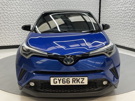 Toyota C-HR DYNAMIC 2