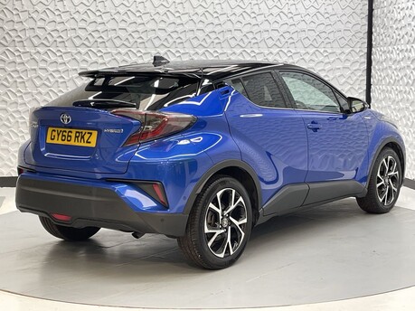 Toyota C-HR DYNAMIC 7