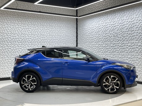 Toyota C-HR DYNAMIC 8