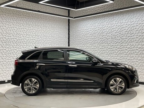 Kia Niro FIRST EDITION 8