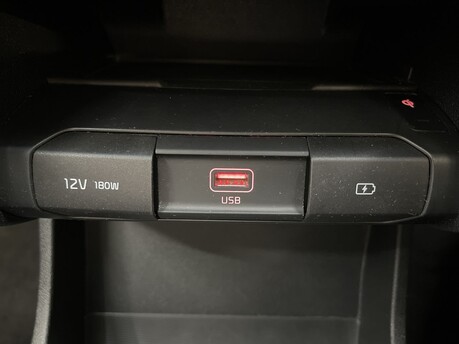 Kia Niro FIRST EDITION 31