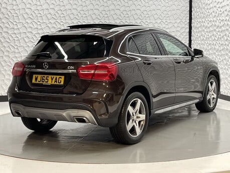 Mercedes-Benz GLA GLA220 CDI 4MATIC AMG LINE PREMIUM PLUS 7