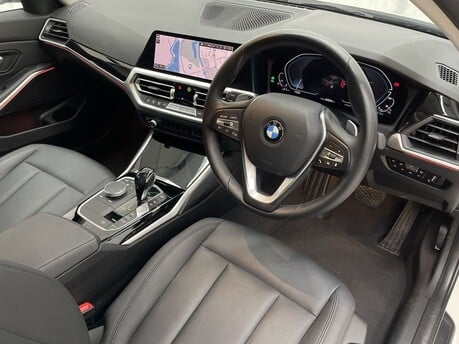 BMW 3 Series 330E SE PRO 10