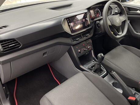 Volkswagen T-Cross S TSI 11