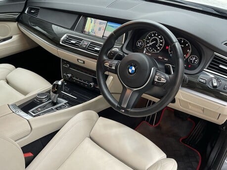 BMW 5 Series 520D M SPORT GRAN TURISMO 10