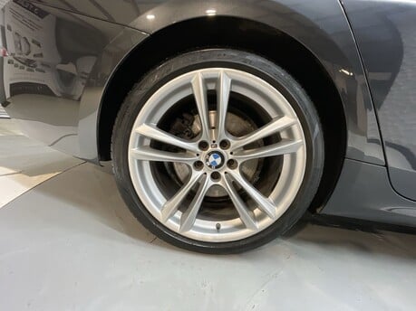 BMW 5 Series 520D M SPORT GRAN TURISMO 44