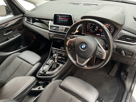 BMW 2 Series 225XE SPORT ACTIVE TOURER 10