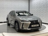 Lexus Ux 300E 1