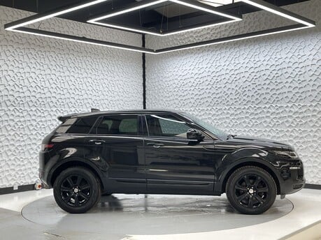 Land Rover Range Rover Evoque TD4 SE TECH 8