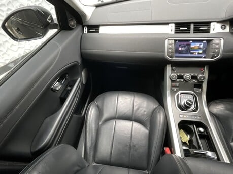 Land Rover Range Rover Evoque TD4 SE TECH 15