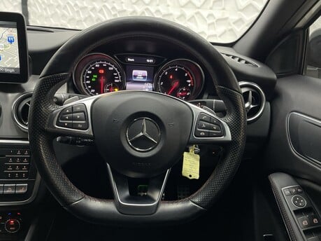 Mercedes-Benz GLA GLA 220 D 4MATIC AMG LINE PREMIUM 18