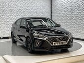 Hyundai IONIQ SE CONNECT MHEV 1