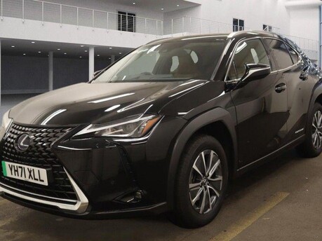 Lexus Ux 300E 7