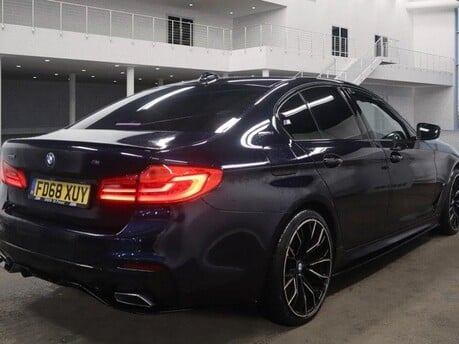 BMW 5 Series 530E M SPORT 10