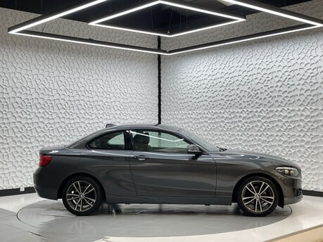 BMW 2 Series 218I SPORT 8