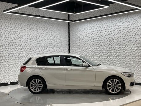 BMW 1 Series 118I SPORT 8