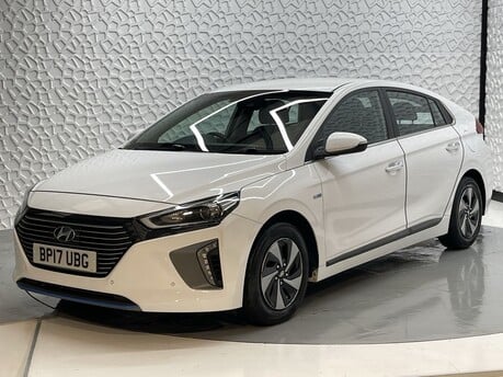 Hyundai IONIQ PREMIUM SE MHEV 3