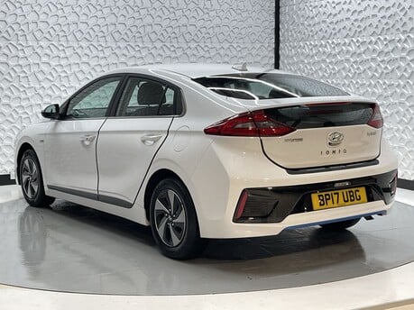 Hyundai IONIQ PREMIUM SE MHEV 5