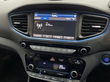 Hyundai IONIQ PREMIUM SE MHEV 22