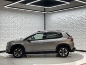 Peugeot 2008 ALLURE PREMIUM 4