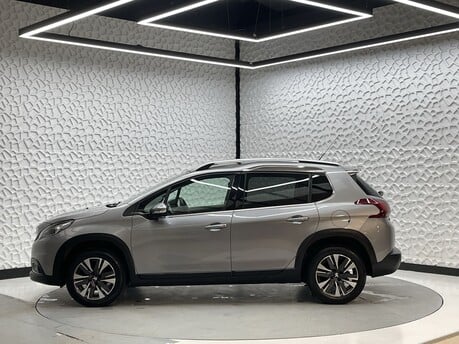 Peugeot 2008 ALLURE PREMIUM 4