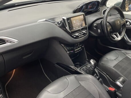 Peugeot 2008 ALLURE PREMIUM 11