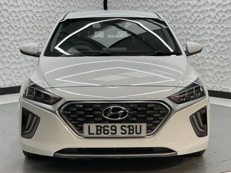 Hyundai IONIQ FIRST EDITION MHEV 2