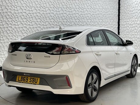 Hyundai IONIQ FIRST EDITION MHEV 7